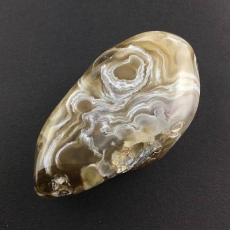 MINERALS * AGATE from Madagascar with fossilized water Enhydro Tumbled-3